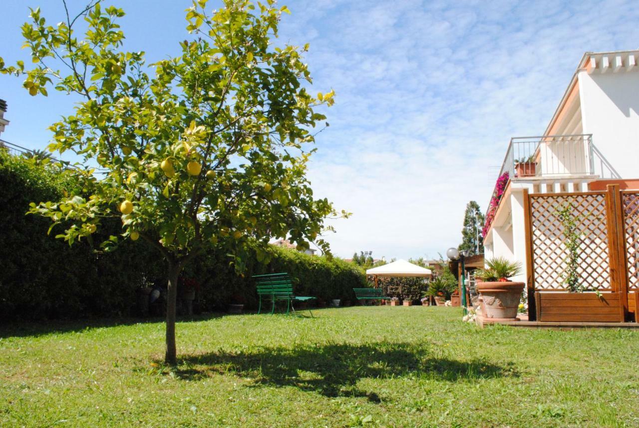 Villa Regina B&B Nettuno Kültér fotó